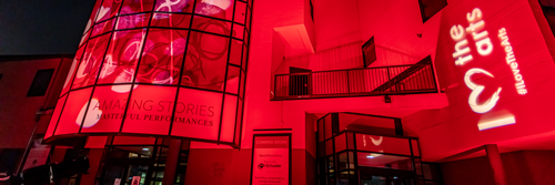 playhouse-red playhouse-red